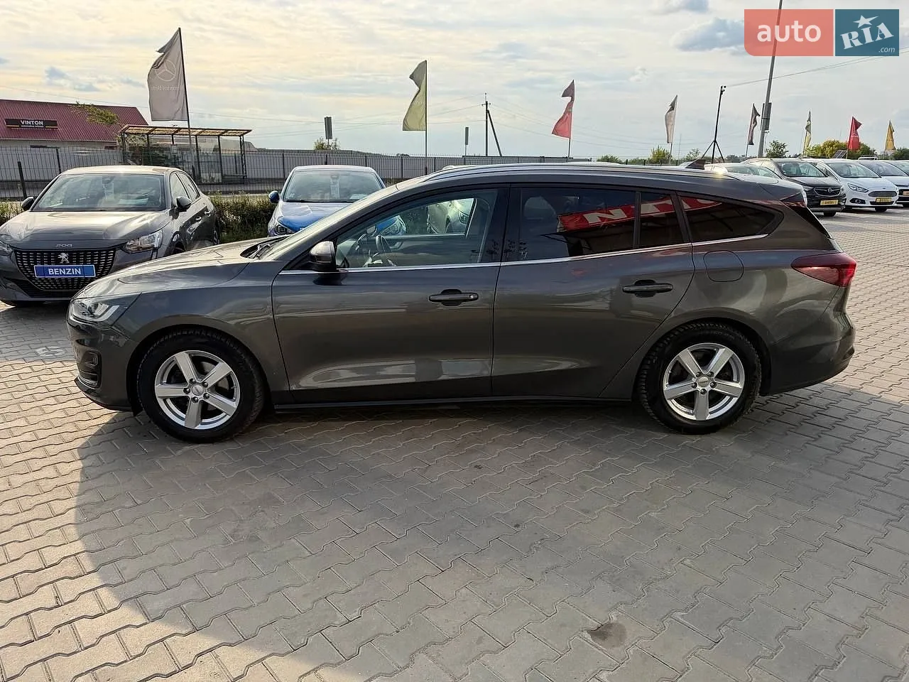 2023 Ford Focus - мініатюра 20