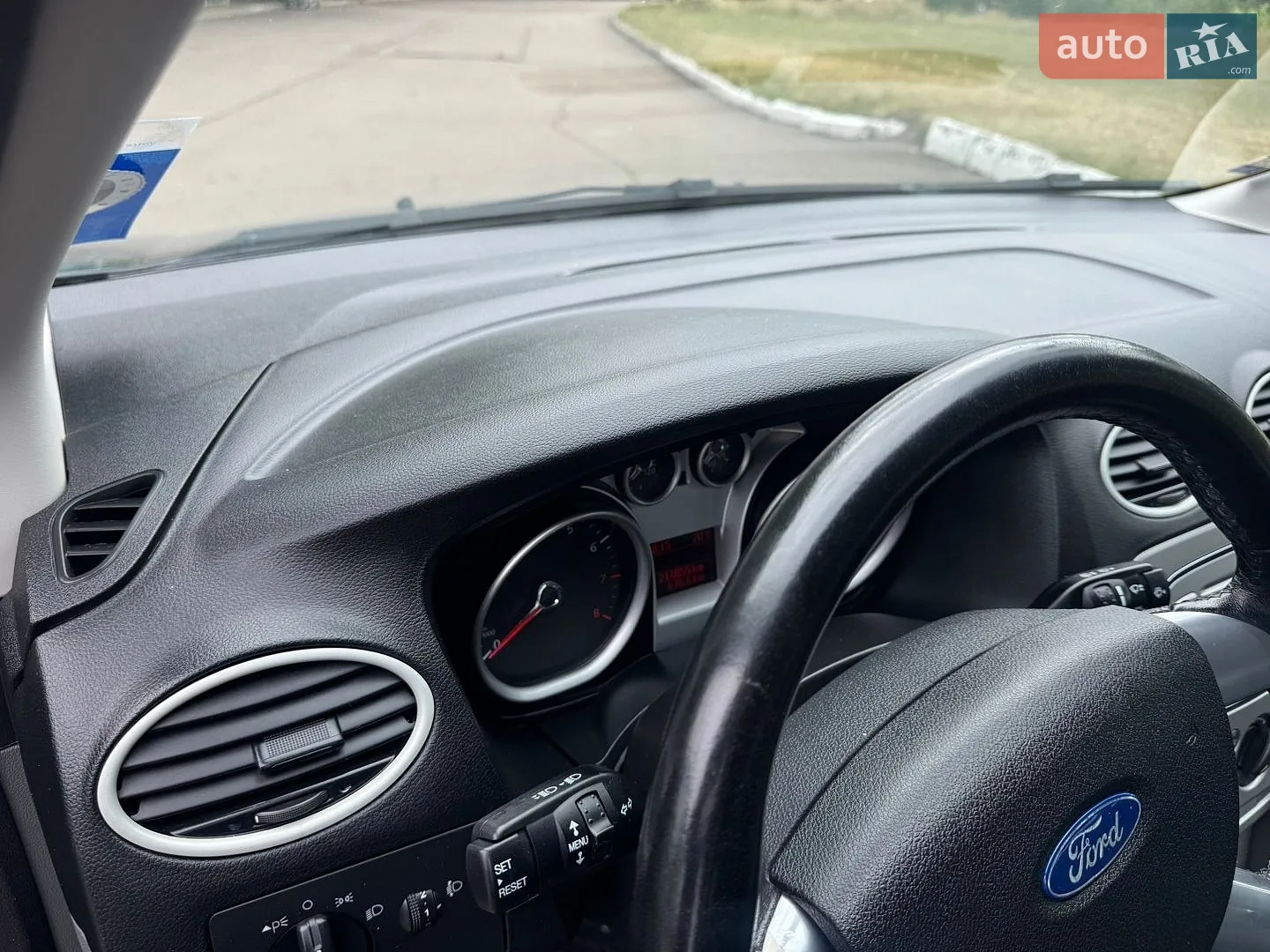 2010 Ford Focus - мініатюра 19