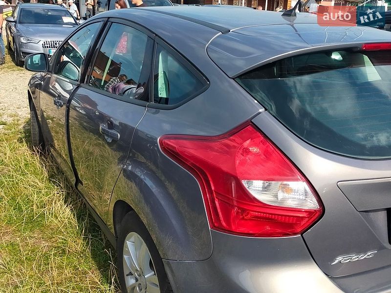Хэтчбек Ford Focus 2014 в Ивано-Франковске