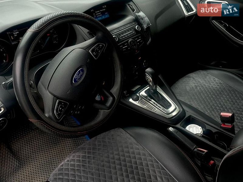 Седан Ford Focus 2018 в Тараще