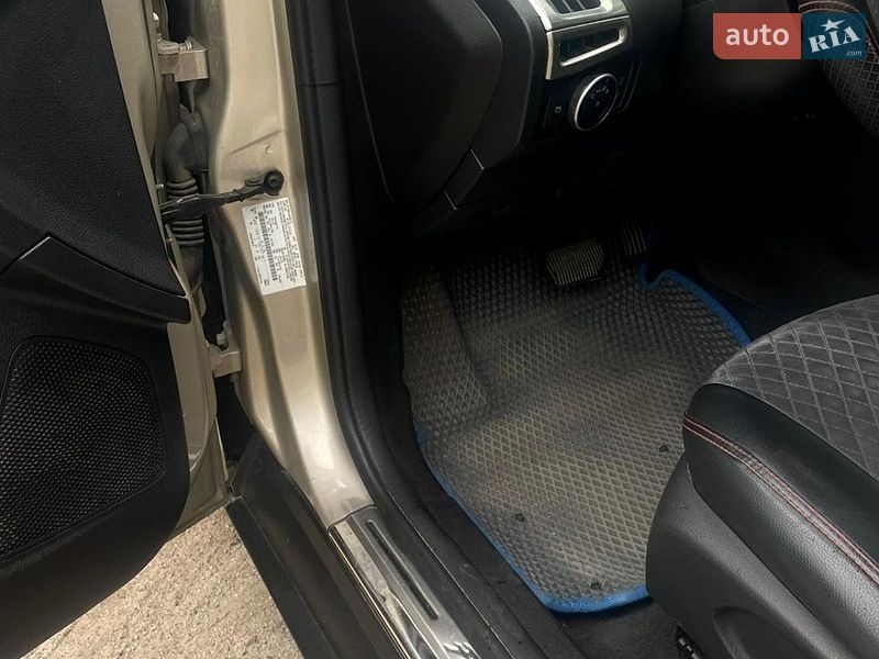 Седан Ford Focus 2018 в Тараще