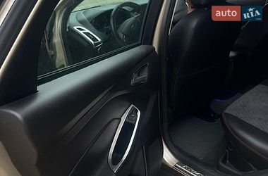 Седан Ford Focus 2018 в Тараще