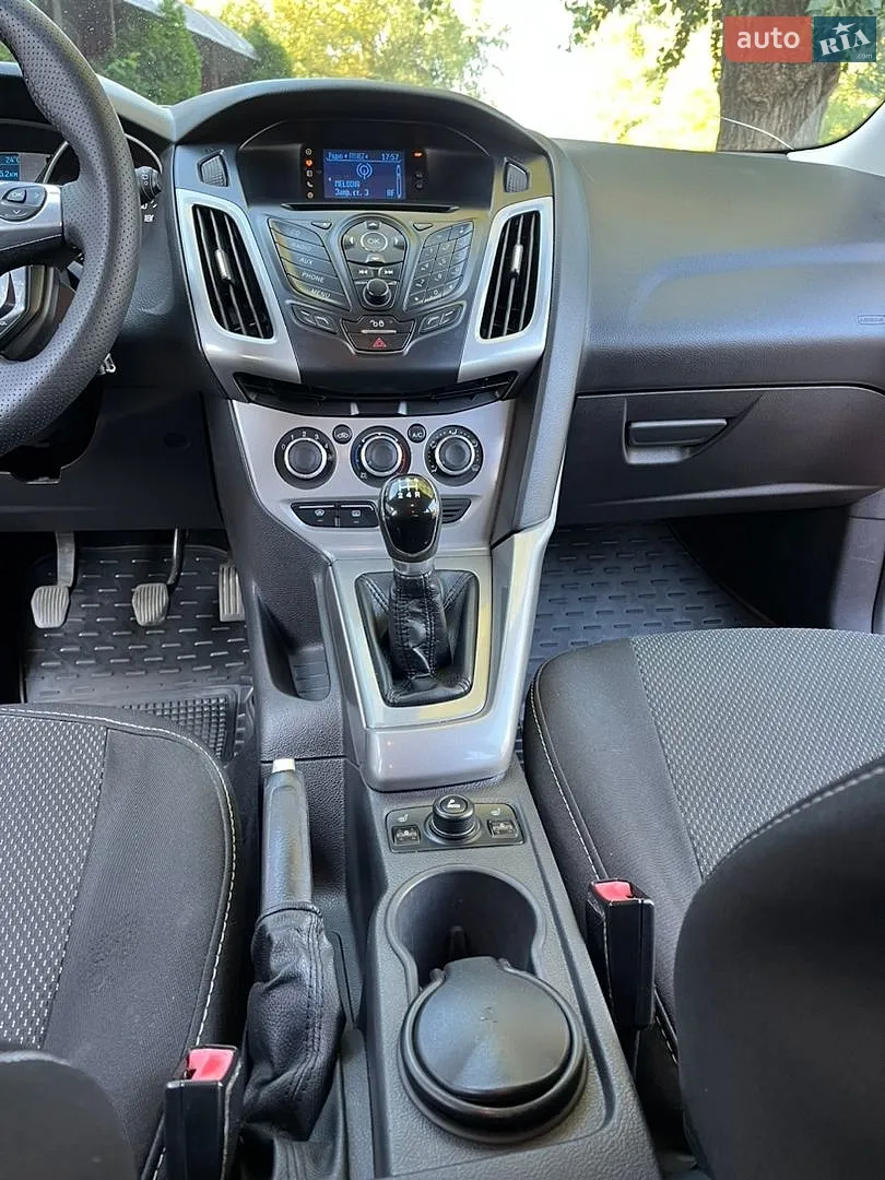 2012 Ford Focus - мініатюра 16
