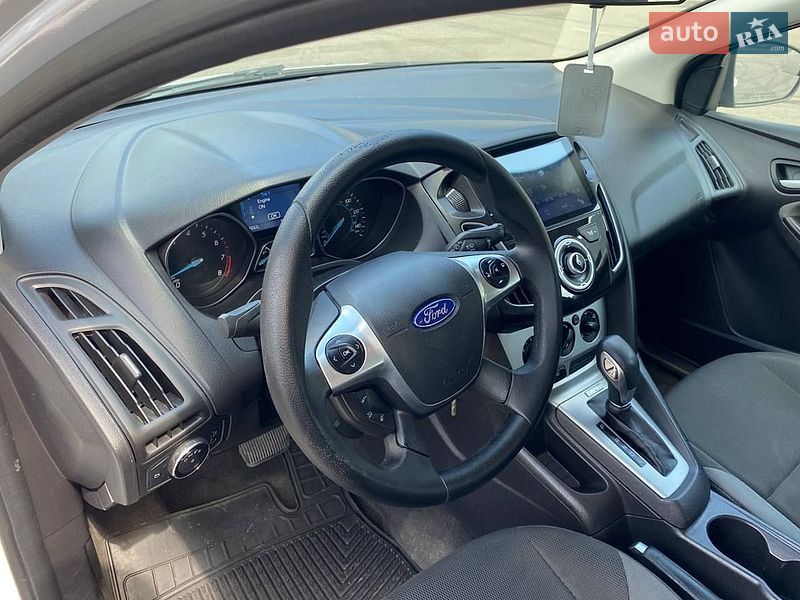 Хэтчбек Ford Focus 2014 в Киеве фото 11 Хэтчбек Ford Focus 2014 в Киеве