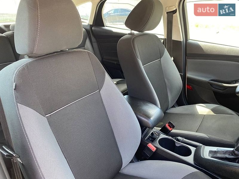 Хэтчбек Ford Focus 2014 в Киеве фото 14 Хэтчбек Ford Focus 2014 в Киеве