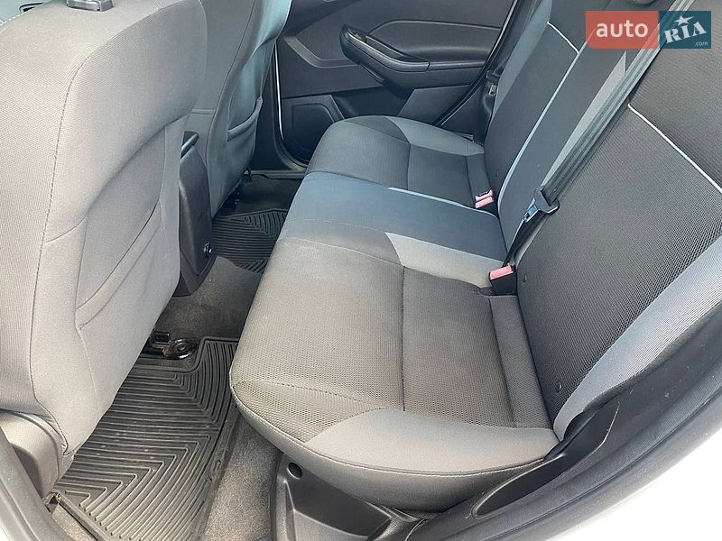 Хэтчбек Ford Focus 2014 в Киеве фото 17 Хэтчбек Ford Focus 2014 в Киеве