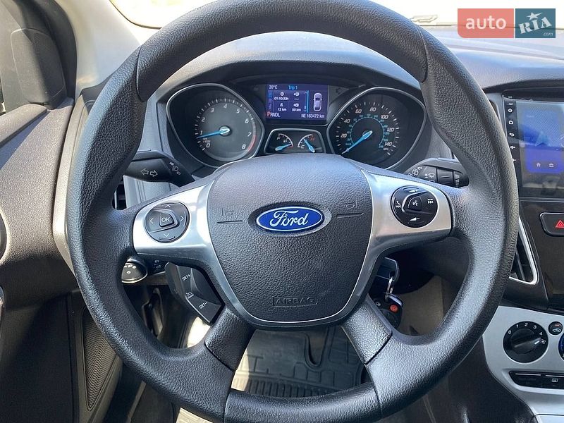 Хэтчбек Ford Focus 2014 в Киеве фото 27 Хэтчбек Ford Focus 2014 в Киеве