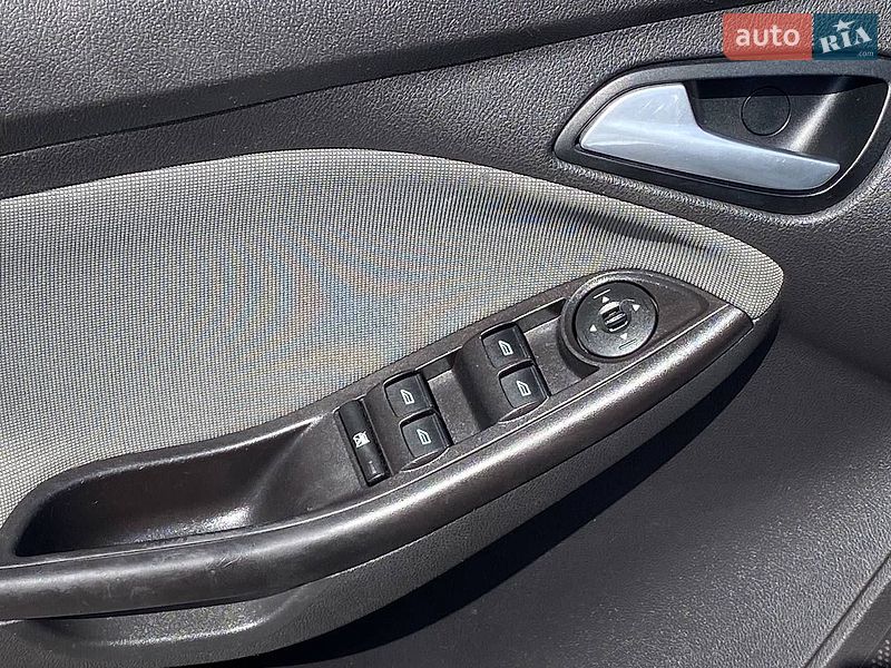 Хэтчбек Ford Focus 2014 в Киеве фото 30 Хэтчбек Ford Focus 2014 в Киеве