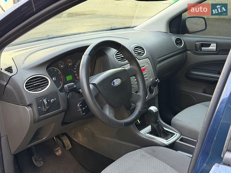 Хетчбек Ford Focus 2005 в Рівному