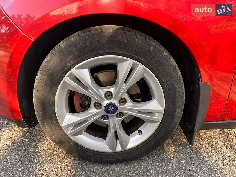 Хэтчбек Ford Focus 2012 в Киеве