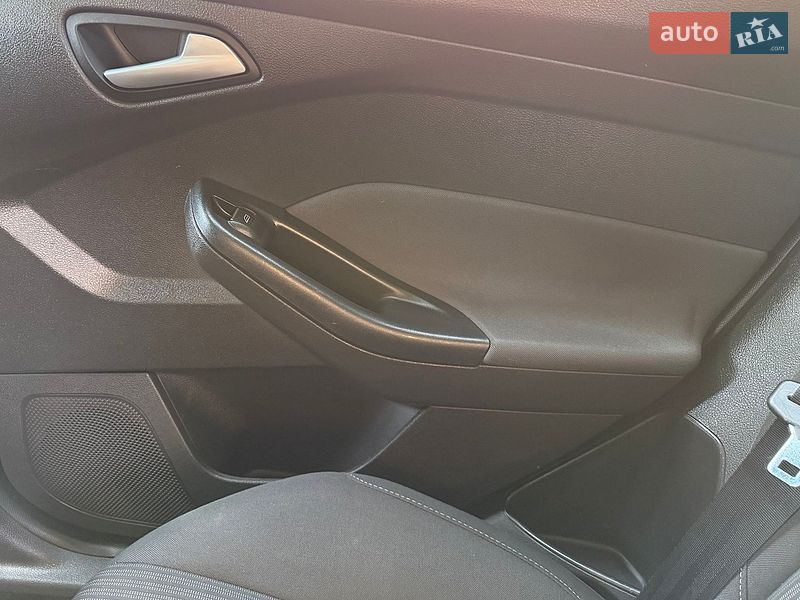 Универсал Ford Focus 2014 в Львове фото 85 Универсал Ford Focus 2014 в Львове