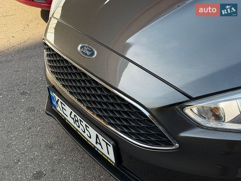 Седан Ford Focus 2015 в Днепре фото 17 Седан Ford Focus 2015 в Днепре