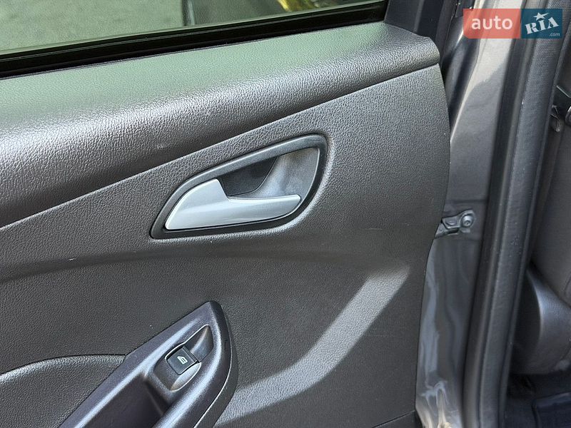 Седан Ford Focus 2015 в Днепре фото 56 Седан Ford Focus 2015 в Днепре