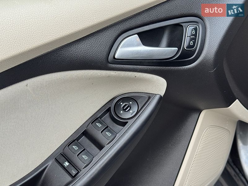 Седан Ford Focus 2015 в Полтаві