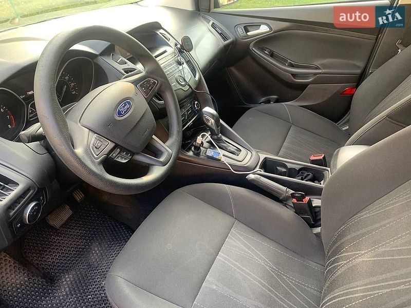 Седан Ford Focus 2015 в Тернополі фото 2 Седан Ford Focus 2015 в Тернополі