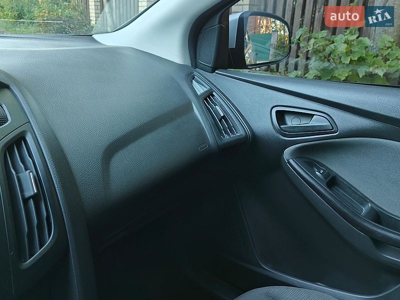 Хэтчбек Ford Focus 2011 в Киеве