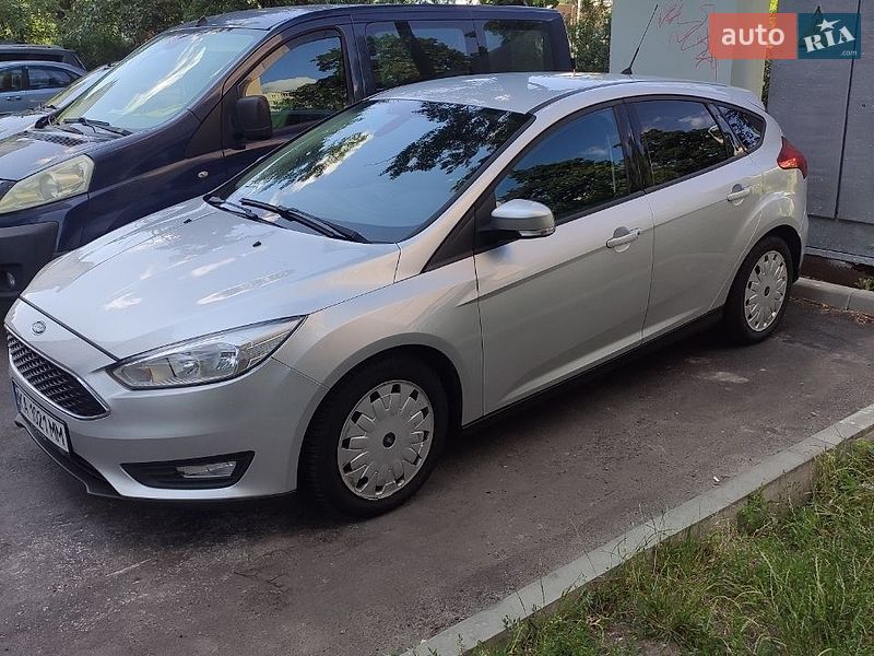 Хэтчбек Ford Focus 2015 в Киеве фото 3 Хэтчбек Ford Focus 2015 в Киеве