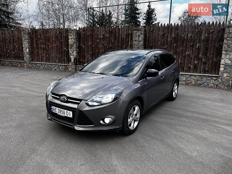 Универсал Ford Focus 2014 в Днепре фото Универсал Ford Focus 2014 в Днепре
