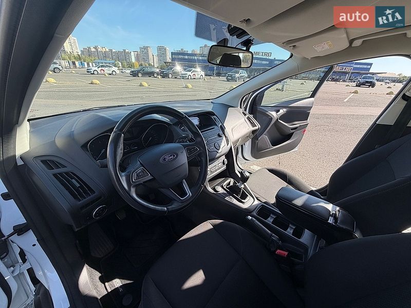 Хэтчбек Ford Focus 2017 в Киеве