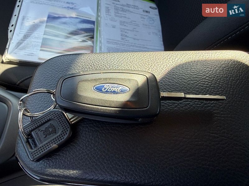 Хэтчбек Ford Focus 2017 в Киеве