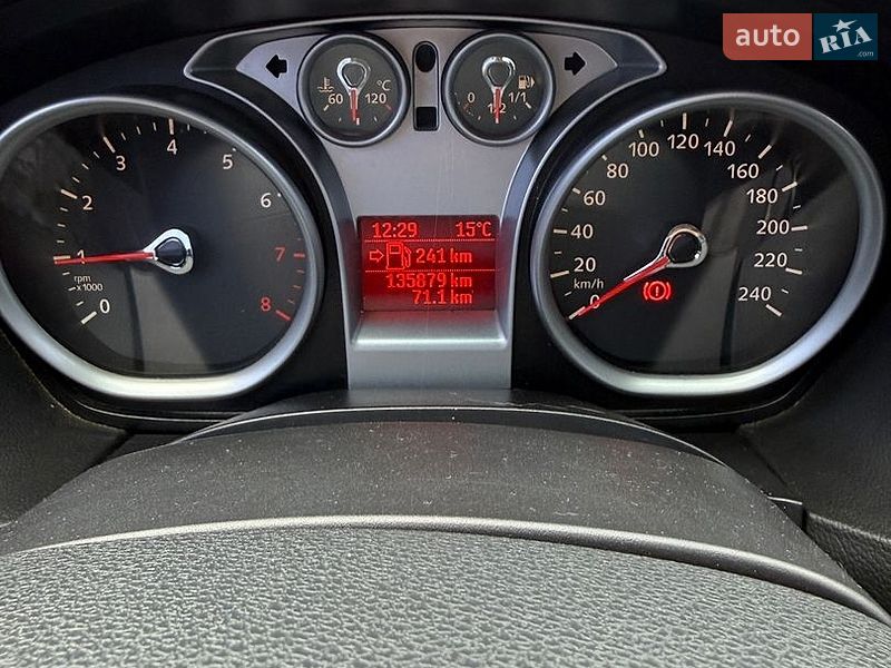 Хэтчбек Ford Focus 2011 в Киеве
