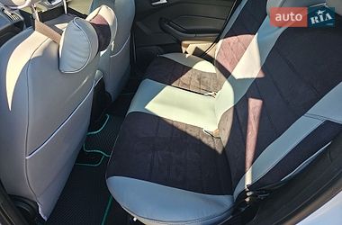 Хэтчбек Ford Focus 2015 в Киеве