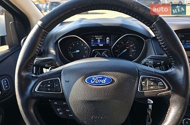 Хэтчбек Ford Focus 2015 в Киеве