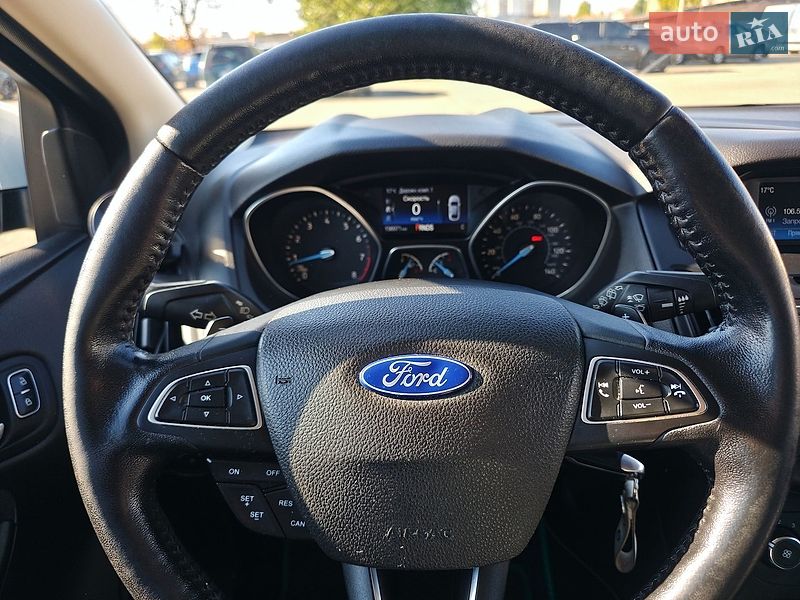 Хэтчбек Ford Focus 2015 в Киеве