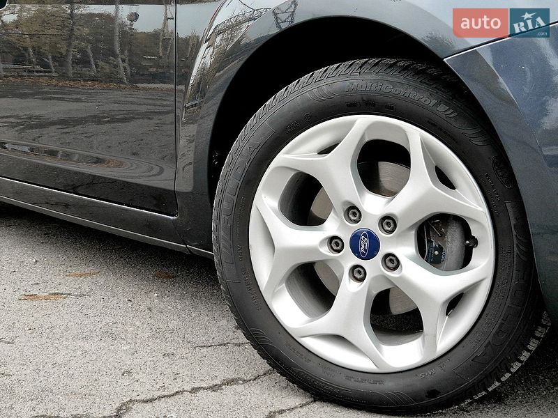 Універсал Ford Focus 2010 в Тернополі