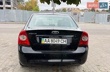 Седан Ford Focus 2011 в Счастливом