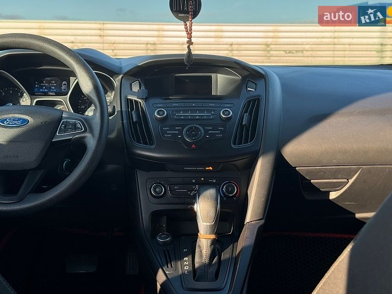 Седан Ford Focus 2015 в Львові