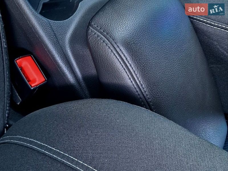 Седан Ford Focus 2013 в Песочине