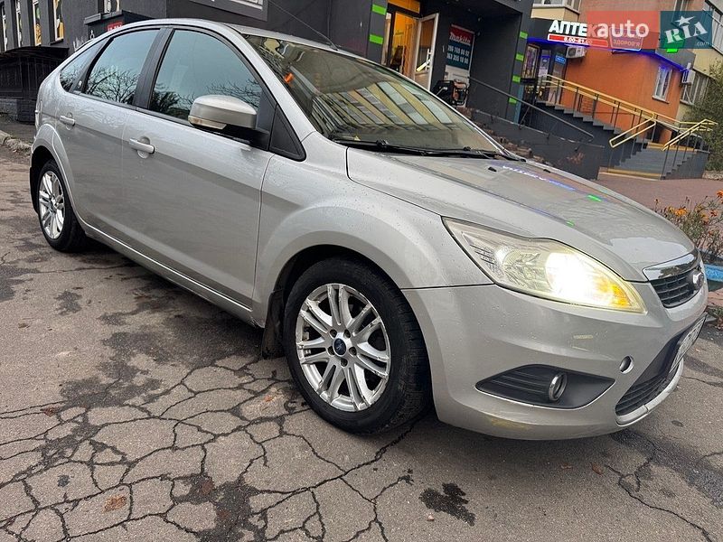 Хэтчбек Ford Focus 2008 в Киеве