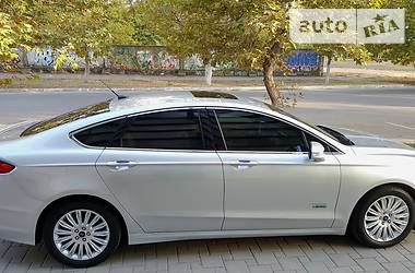 Седан Ford Fusion 2015 в Киеве