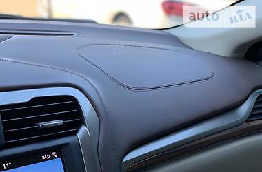Седан Ford Fusion 2017 в 