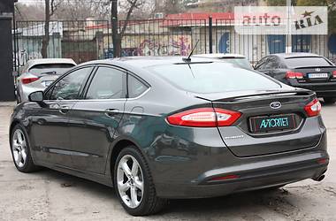 Седан Ford Fusion 2015 в Одессе