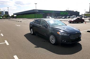 Седан Ford Fusion 2013 в Киеве