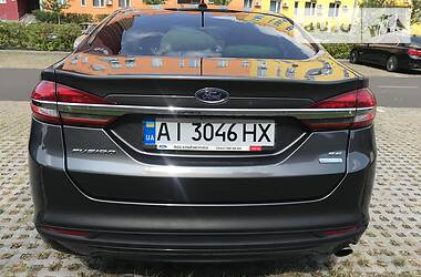 Седан Ford Fusion 2017 в 