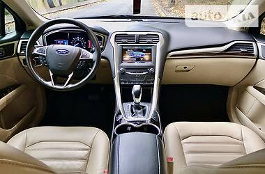 Седан Ford Fusion 2015 в 