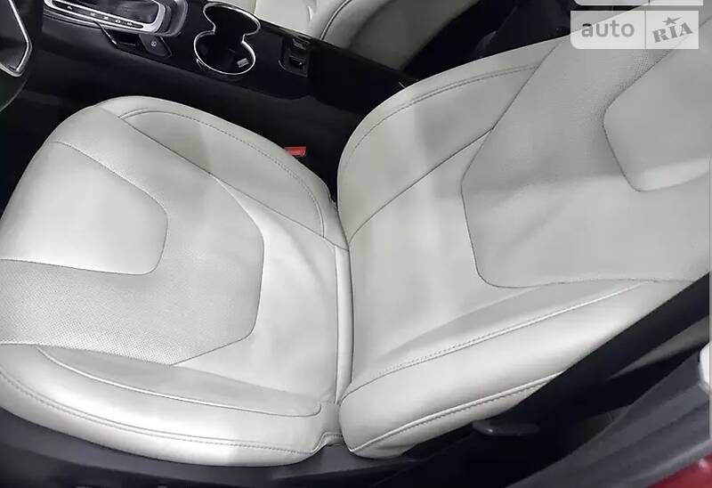 Седан Ford Fusion 2015 в Ужгороде
