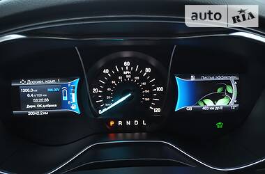 Седан Ford Fusion 2018 в 