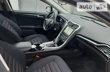 Седан Ford Fusion 2016 в Харкові