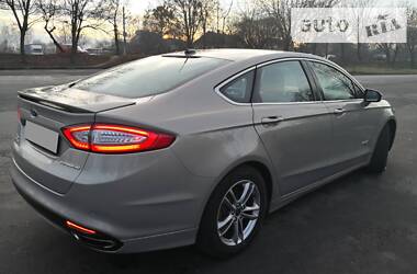 Седан Ford Fusion 2014 в Ровно