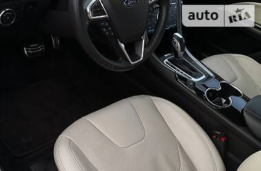 Седан Ford Fusion 2014 в Ровно