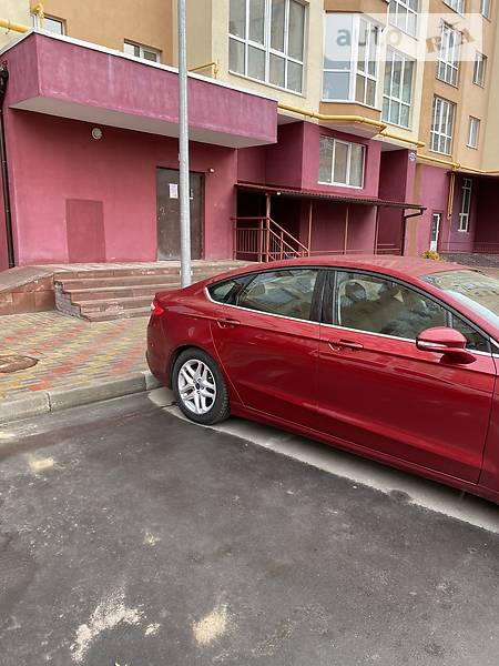 Седан Ford Fusion 2016 в Києві