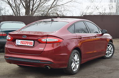 Седан Ford Fusion 2013 в 
