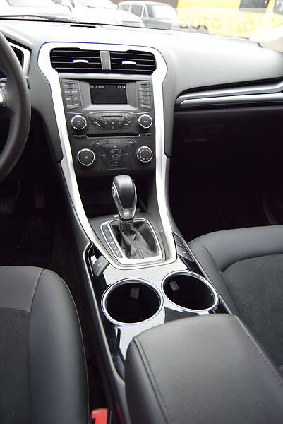 Седан Ford Fusion 2013 в Кривом Роге