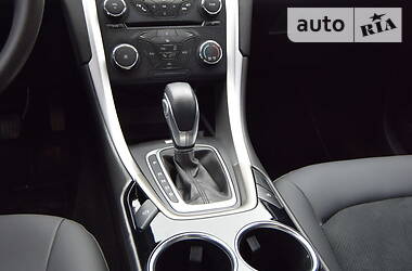 Седан Ford Fusion 2013 в 