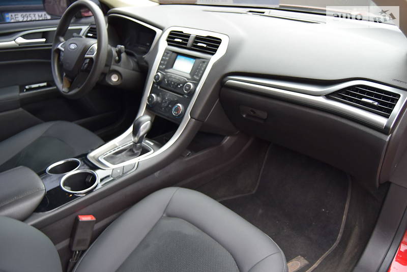 Седан Ford Fusion 2013 в Кривом Роге