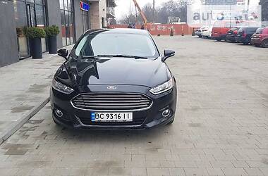 Седан Ford Fusion 2016 в Ужгороді